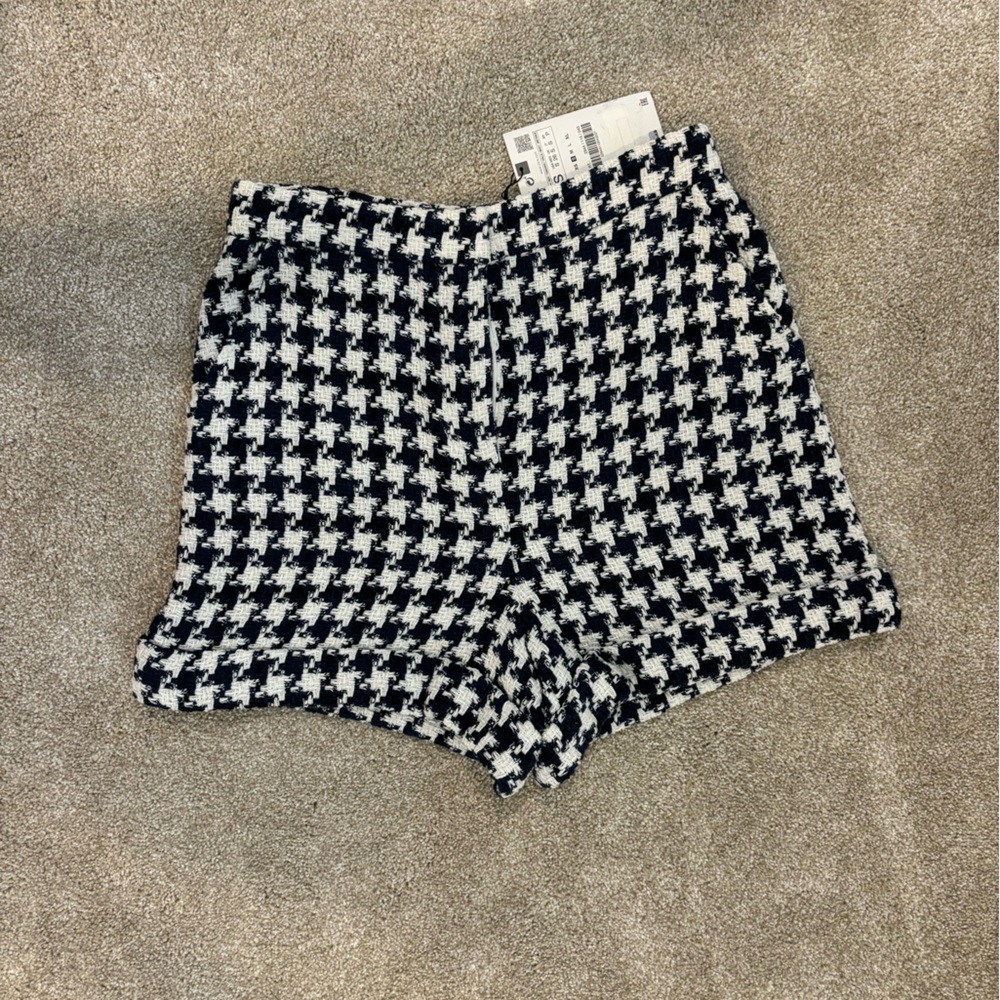 Zara Navy and White High Waist Houndstooth Shorts